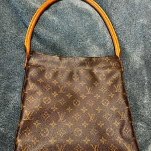 🔥Sold🔥Louis Vuitton Looping GM